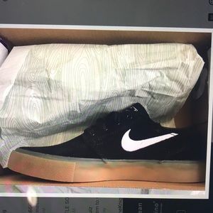 NIKE SB ZOOM JANOSKI RM MEN 5 USA